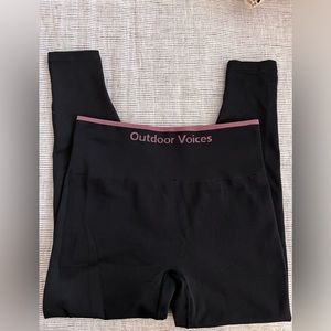 Outdoor Voices - Seamless Rib 7/8 Legging (L)